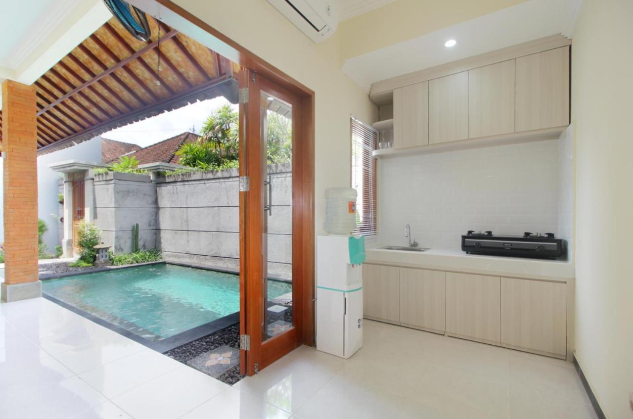 Shine Villa Sanur Esterno foto